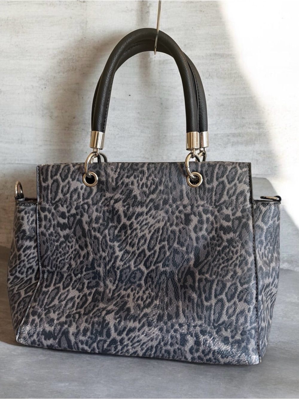 Gray Leopard Print purse  Handbag with Black Handles Cato’s faux leather